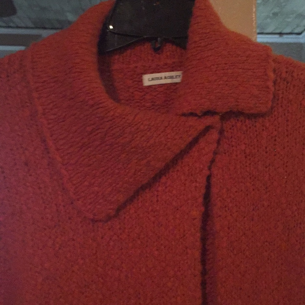 Cardigan - Picture 2 of 4